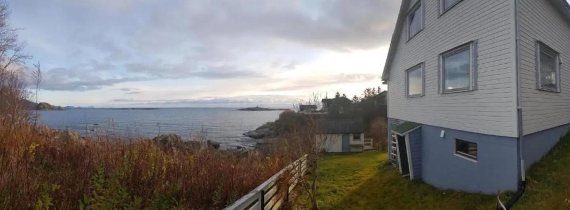 House By The Sea Reine, Lofoten Exterior photo